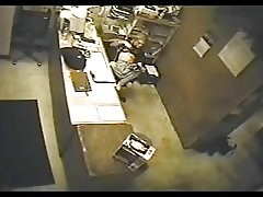 性感的业余得到性交被一个陌生人