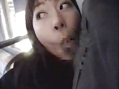 在严重的色情节目获取迷住了 Miina 葭原