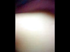 娇小的亚洲需要深