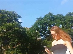 亚洲少年在比基尼好洗澡