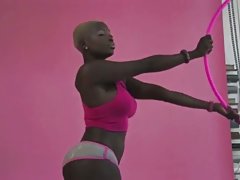 一对女同性恋与另一个女同性恋