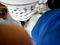 两个年轻的日本夫妇他妈的