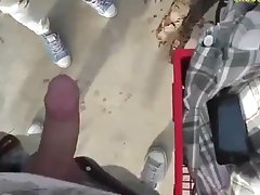 甘美 hana 戳她的屁股了空气中，她的手指她