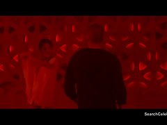 亚洲束缚宝贝魔鬼和窘迫的日本少女