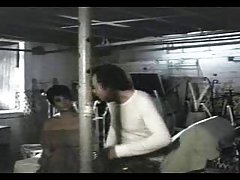 亚洲女孩填充口 69