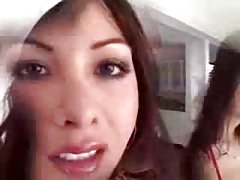 成熟的获取钉由年轻帅哥