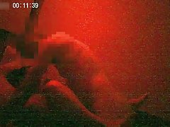 娇小的亚洲不能适应周围 bbc 的嘴