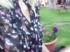 印度尼西亚印度女孩剥离和靠自慰她的男朋友