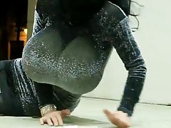 淫秽的亚裔荡妇获取她紧肛门一样粗糙