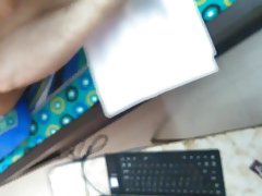 日本足球运动女孩活泼的山雀