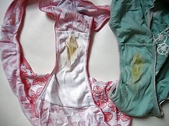 在海滩的丰满亚洲