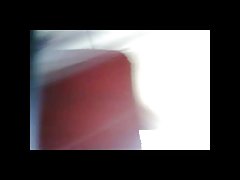 充满爱意的调皮的老板想他妈的热的女人，在他的桌子上