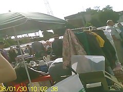 教育部吉川掏出巨大的振子，在她下上使用