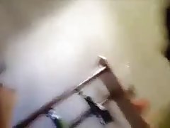 爷爷获取他年轻护士洗完澡后亚洲