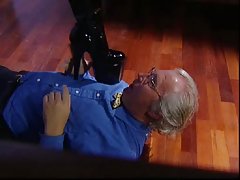 热亚洲夫人性交期间真的讨厌锻炼